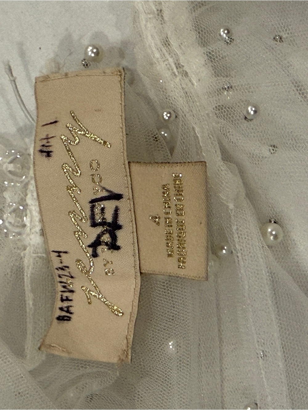 NWOT Jenny by Jenny Yoo Allison Pearl Tulle Fingerless Bridal Sleeves Ivory Sz 4 - Picture 7 of 11